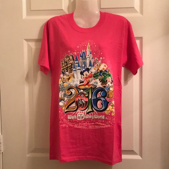 Disney Tops - 💖 Walt Disney World T-Shirt 💯 % cotton